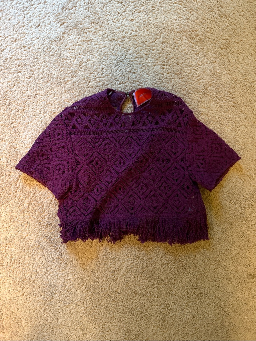 LA DoubleJ Plum Macrame Fringe Short Sleeve Top - size XS
